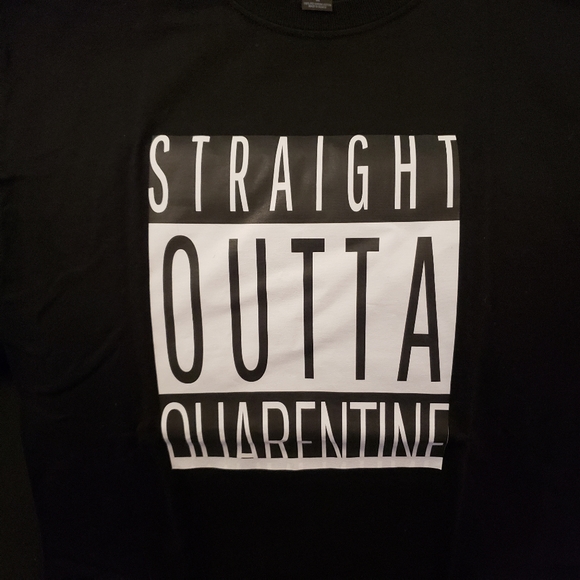 Nwot Brand new Graphic Shirt size M - Picture 3 of 5